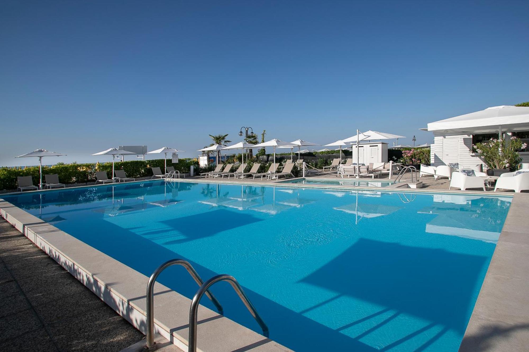 Hotel Imperial Palace Lido di Jesolo Exterior foto